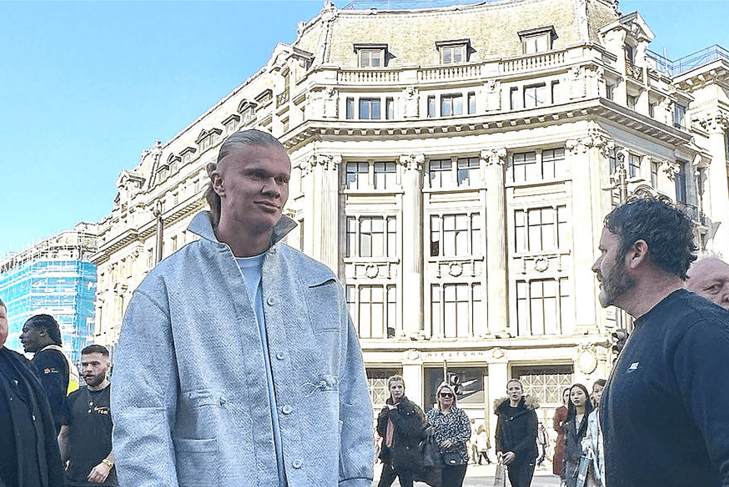 Nike | Haaland Takes Over NikeTown